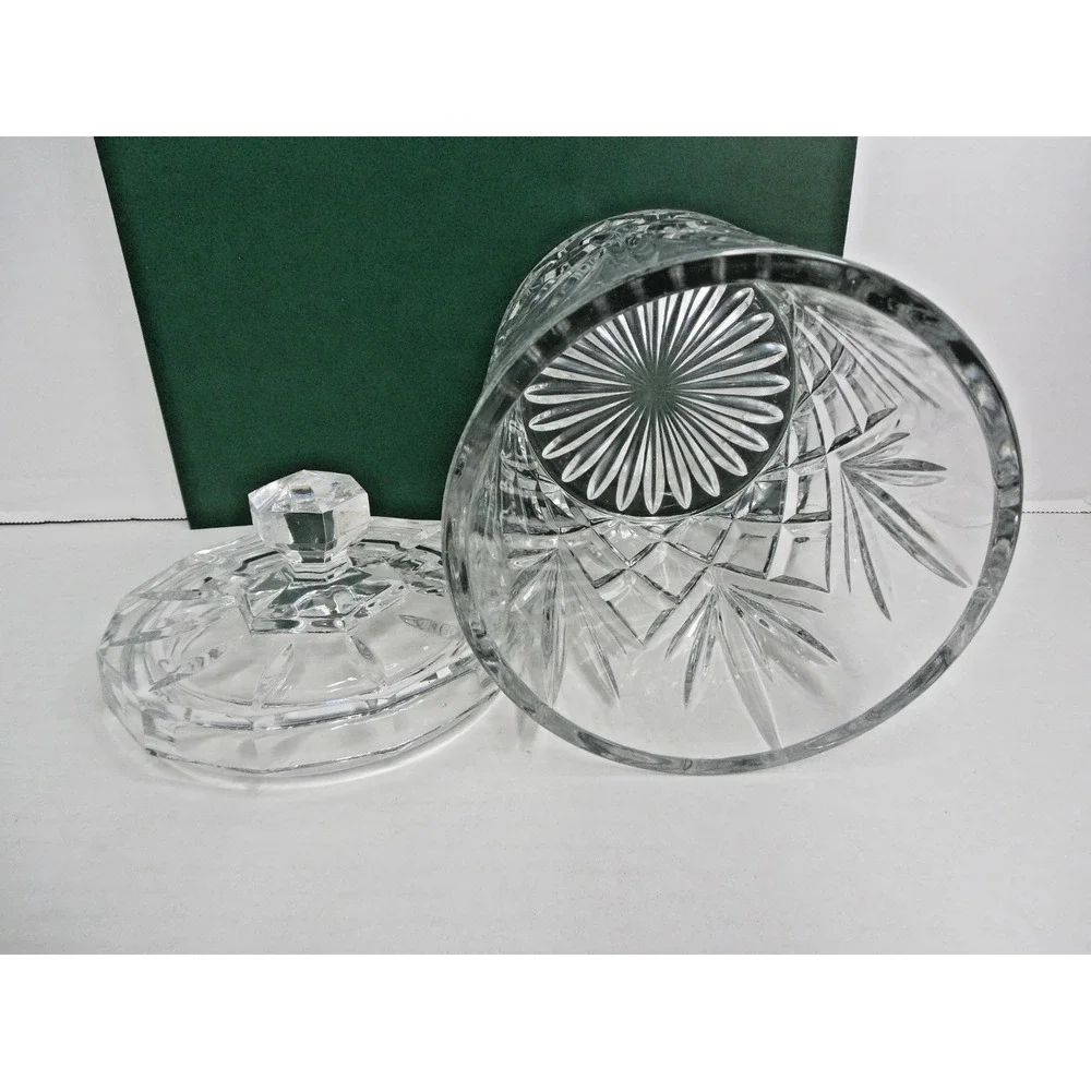 Heavy Cut Lead Crystal Ice Bucket with Lid. / Fan  Diamond Pattern 9 in tall
